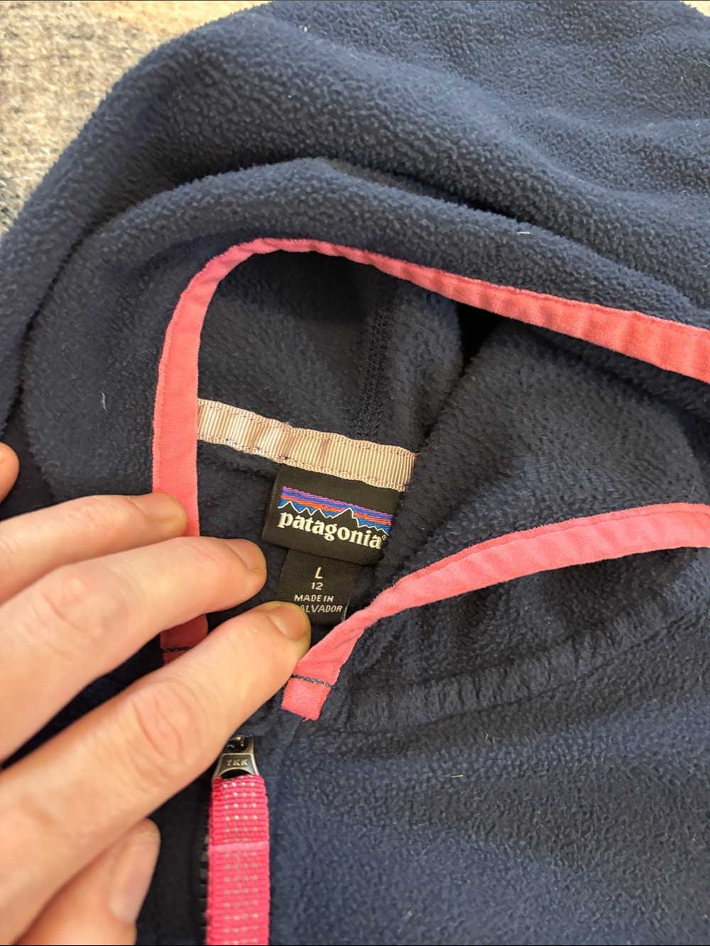 Patagonia Men’s Navy & Pink Hooded Fleece Jacket, size 10/12 - Picture 2 of 4